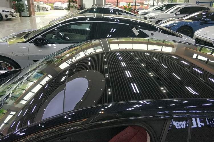 Used XPeng P7 2023 P7i 702 Pro Roof