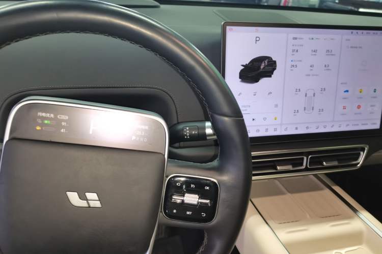 Used Li Auto L6 2024 Pro Model
