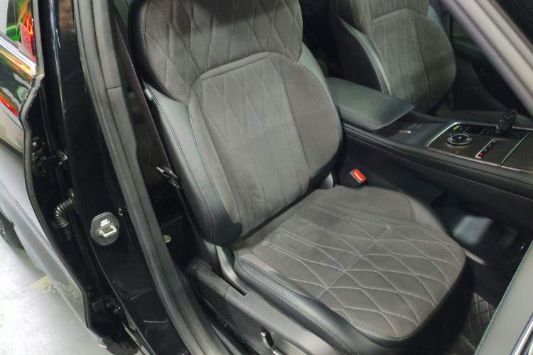 Used Geely Auto Monjaro L 2025 Dongfang Yao 2.0TD Automatic All-Wheel-Drive Wangyue Edition Right Front Seat