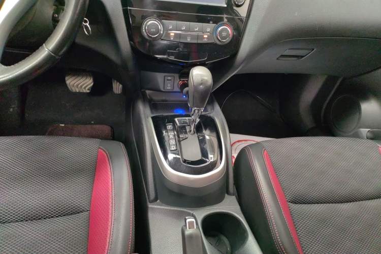 Used Nissan Qashqai 2017 2.0L CVT Smart Enjoyment Version China V Standard