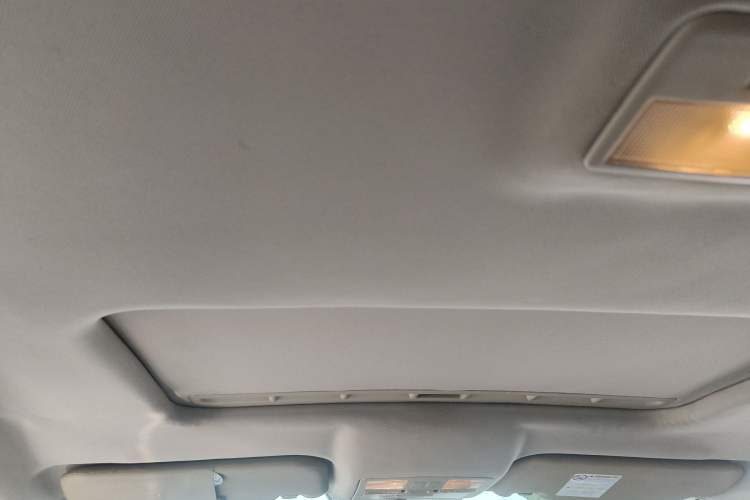 Used Bestune B70 2014 2.0L automatic luxury version