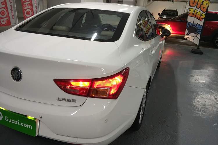 Used Buick Verano 2017 Sedan 15S Automatic Entry Model Right Rear Taillight