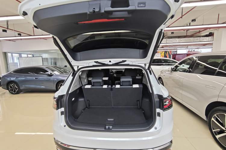 Used Volkswagen ID.6 CROZZ 2021 Revised Version Long-Range PRO Edition
