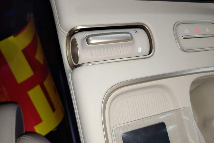 Used Nio ES6 2024 75 kWh Gear Lever