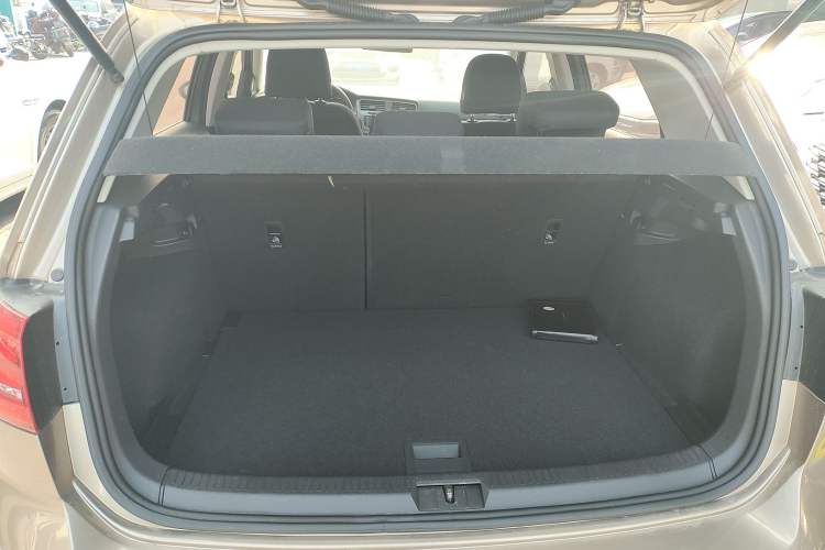 Used Volkswagen Golf 2015 1.6L Automatic Comfort Model
