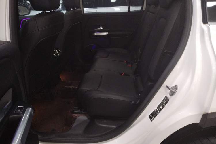 Used Mercedes-Benz GLB 2020 Facelift GLB 200 Fashion Edition Left Rear Seat