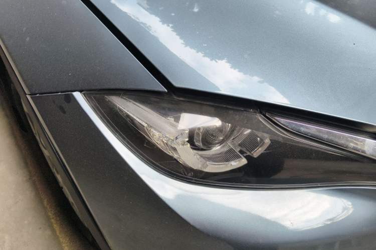 Used Mazda CX-4 2018 2.0L Automatic Two-Wheel Drive Blue Sky Dynamic Version China V Standard Right Front Headlight