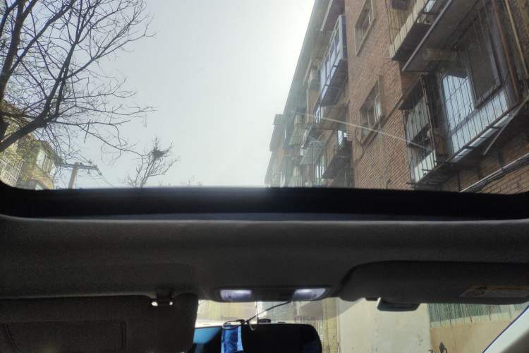 Used Honda Jade 2017 1.8L automatic Comfort version 5 seats
