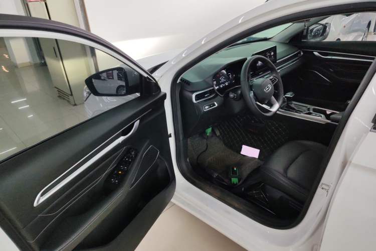 Used Geely Auto Emgrand 2022 4th Generation 1.5L CVT Luxury Model
