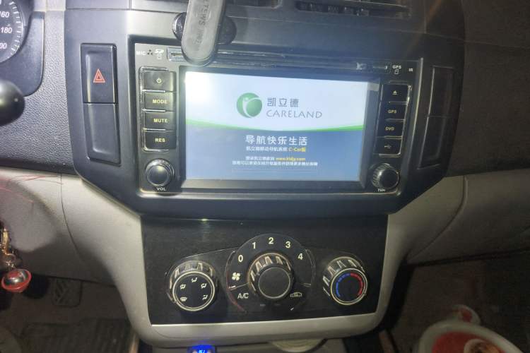 Used BAIC Weiwang M20 2014 1.5L practical type BJ415A Audio And AC Panel