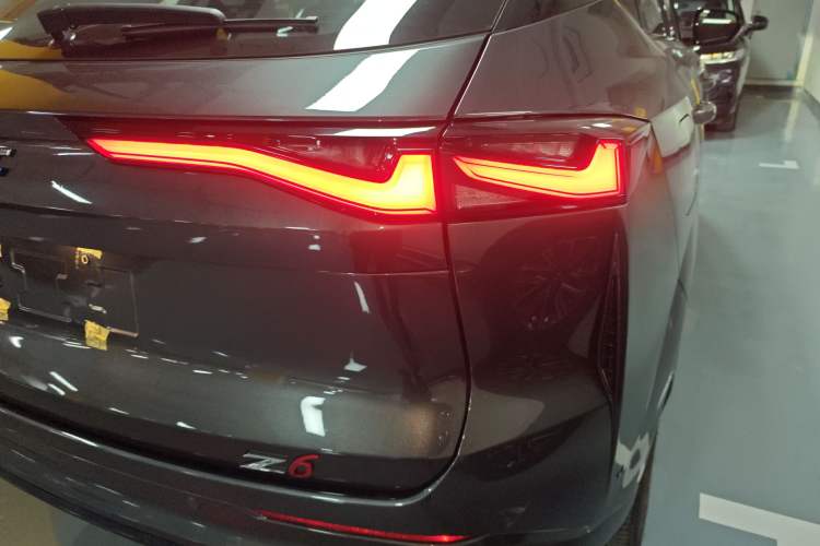 Used Oshan Z6 New Energy 2023 ZhiDian iDD 150KM Flagship PLUS Smart Parking Edition