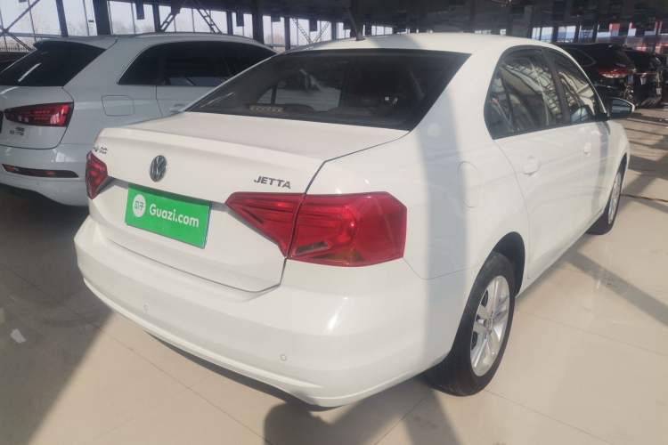 Used Volkswagen Jetta 2019 Dream Edition 1.4L Manual Fashion Version