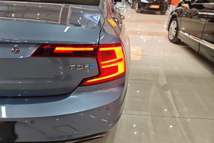 Used Volvo S90 2019 T5 Zhiyi Edition
