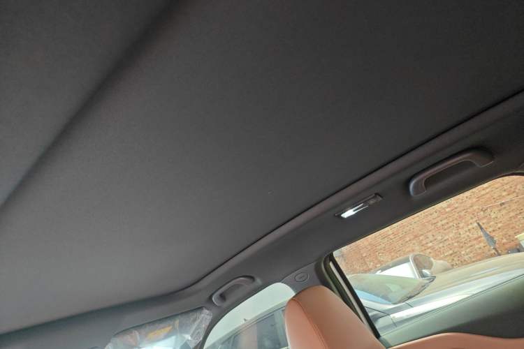 Used CHANGAN UNI-Z New Energy 2025 Model, Smart New Blue Whale 125km Battleship+ Version Headliner