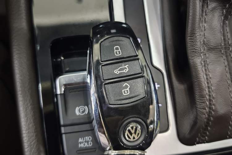 Used Volkswagen Touareg 2016 3.0 TSI Ignis Edition
