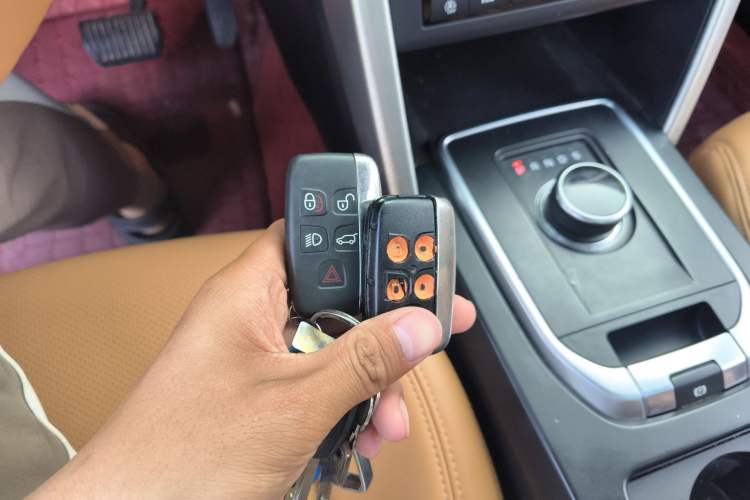 Used Land Rover Discovery Sport 2018 240 PS SE Version
