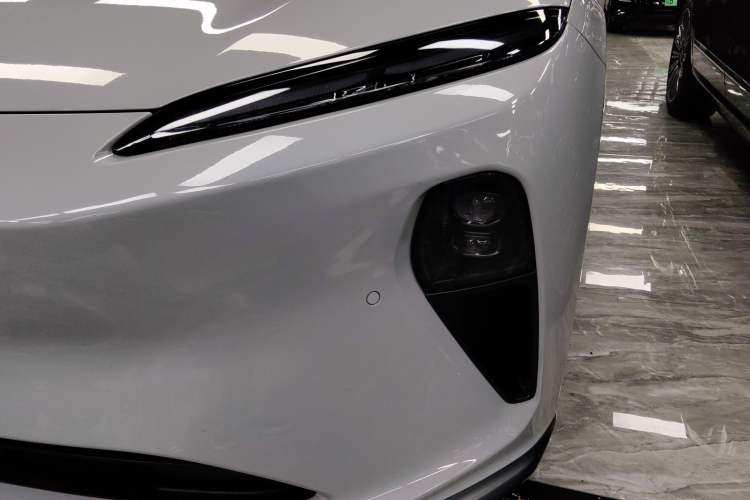 Used Nio ET5T 2024 75kWh Touring Left Front Headlight