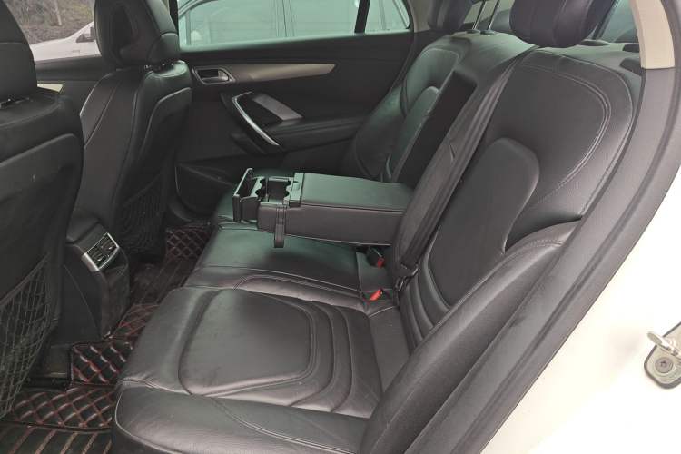 Used DS 5LS 2016 1.6T Luxury Edition THP160