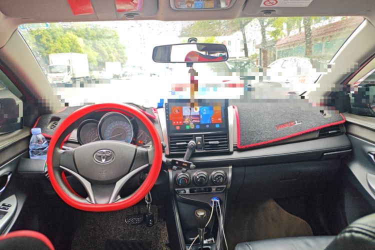 Used Toyota YARiS L Zhi Xuan 2015 1.5E Automatic Charm Edition
