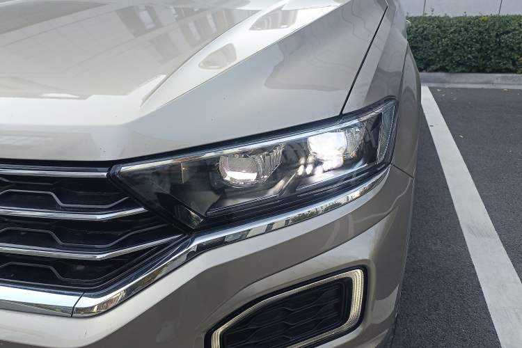 Used Volkswagen T-ROC 2020 280TSI DSG Two-Wheel Drive Comfort Version