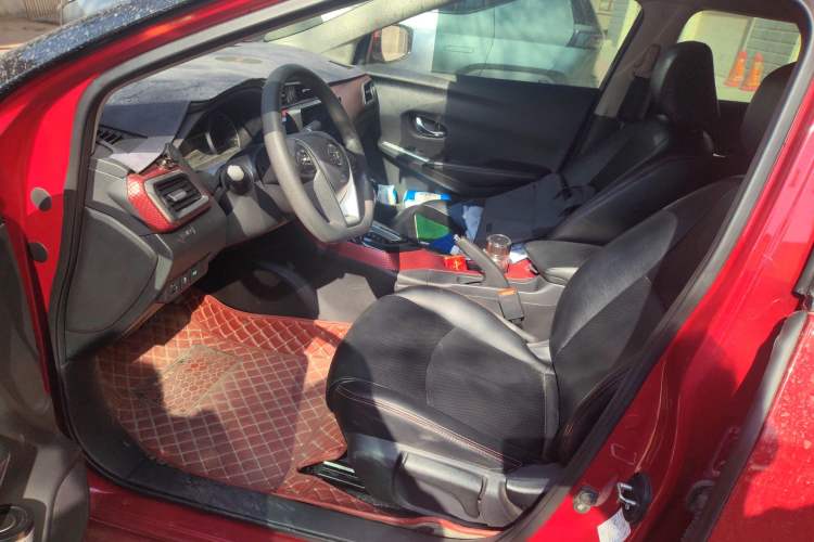 Used Nissan Lannia 2016 1.6L CVT Smart Cool Edition Left Front Seat