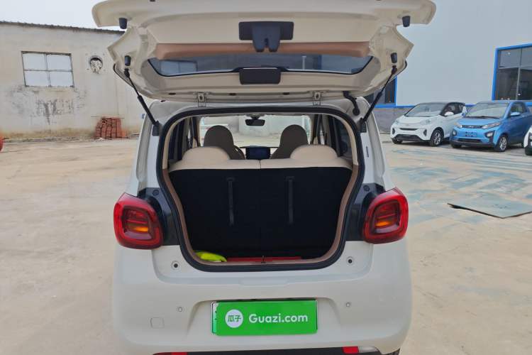 Used Wuling Hongguang MINIEV 2025 Four-Door Version Premium Edition Trunk