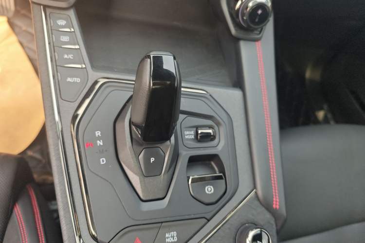 Used Lynk & Co 05 2020 2.0TD Four-Wheel Drive HypeHalo
