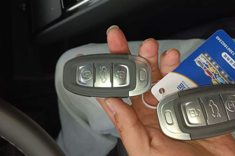 Used Hongqi E-QM5 2023 Revised Version Basic Travel Edition