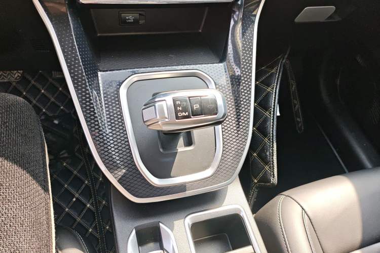 Used Haval M6 2021 PLUS 1.5T DCT Luxury Smart Connectivity Model