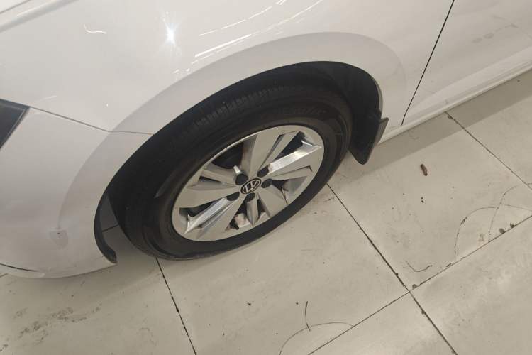 Used Volkswagen Polo 2021 Plus 1.5L Automatic Panoramic Enjoyment Edition Left Front Wheel Hub