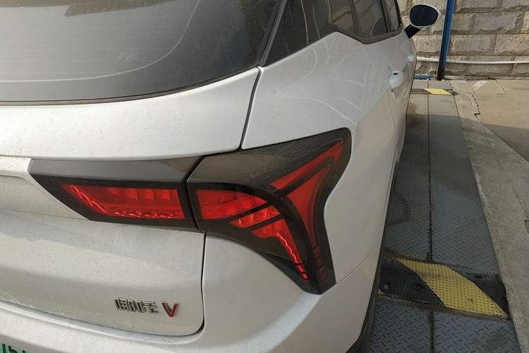 Used NETA V 2022 Chao 300 Lite Ternary Lithium