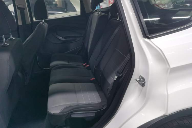 Used Ford Kuga 2015 1.5L GTDi Two-Wheel-Drive Comfort Model