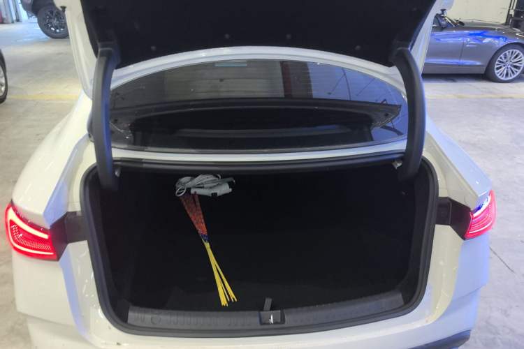 Used BYD Seal 06 New Energy 2024 DM-i 80KM Prestige Model Trunk