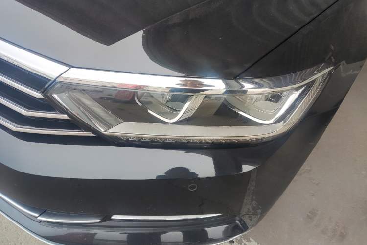 Used Volkswagen Magotan 2018 Facelift 330TSI DSG Luxury Model Left Front Headlight