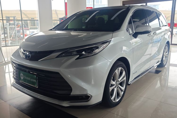 Used Toyota SIENNA 2023 2.5L Hybrid Deluxe Edition