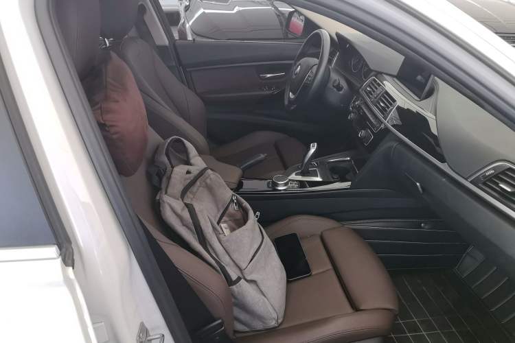 Used BMW 3 Series 2019 320Li Fashion Model Right Front Seat