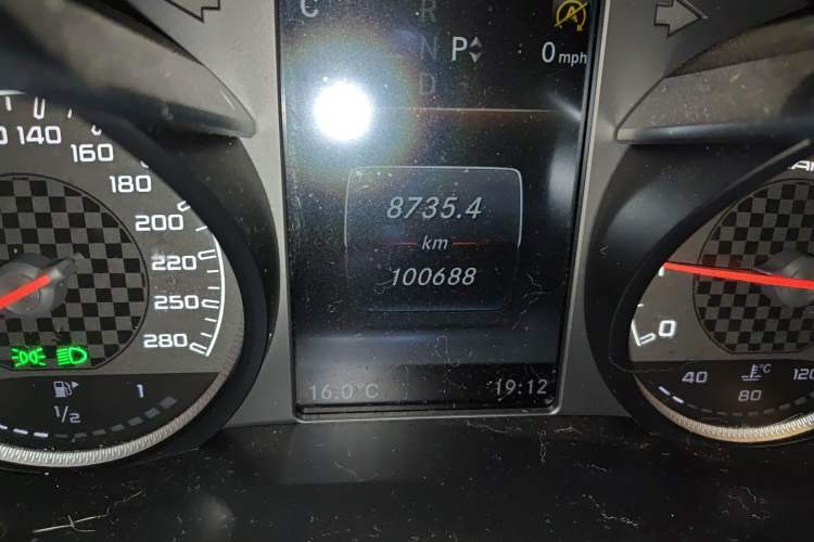 Used Mercedes-Benz GLC AMG 2017 AMG GLC 43 4MATIC Special Edition Odometer Close Up