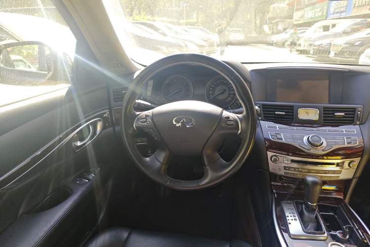 Used Infiniti Q70 2015 Q70L 2.5L Enjoyment Edition