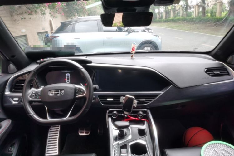 Used Geely Auto Monjaro 2019 Updated Version 350T Yuxingzhe AWD Center Console