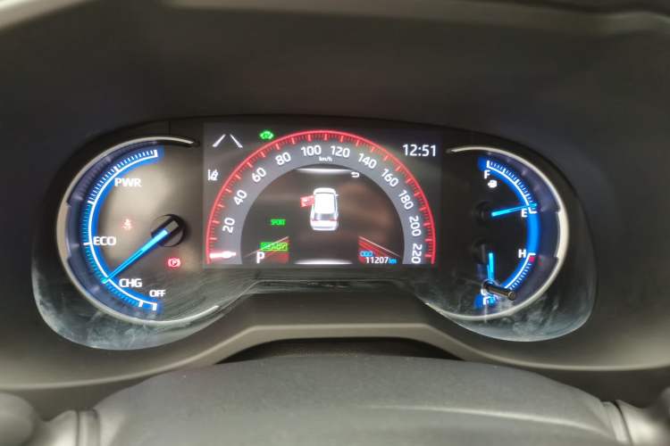 Used Toyota RAV4 2021 Revised Version Dual-Motor Hybrid 2.5L E-CVT Two-Wheel Drive Elite Edition