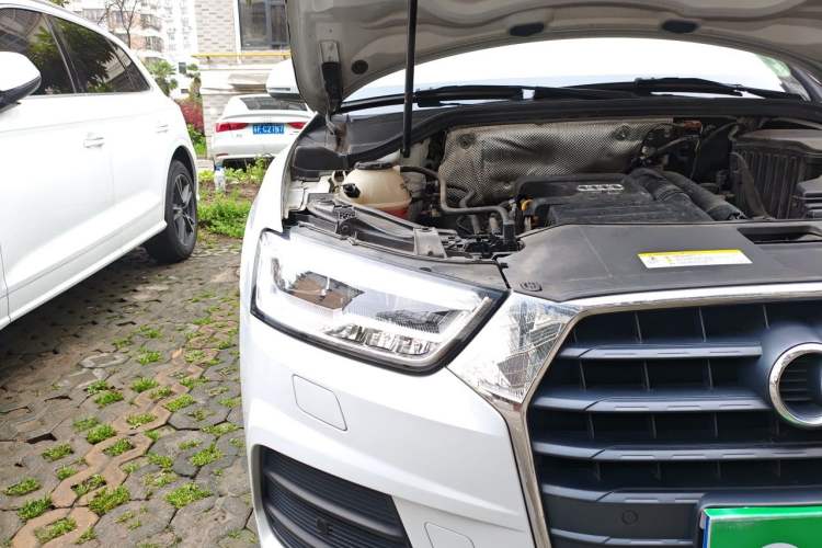 Used Audi Q3 2018 30th Anniversary Edition 30 TFSI Fashion Model Right Front Headlight