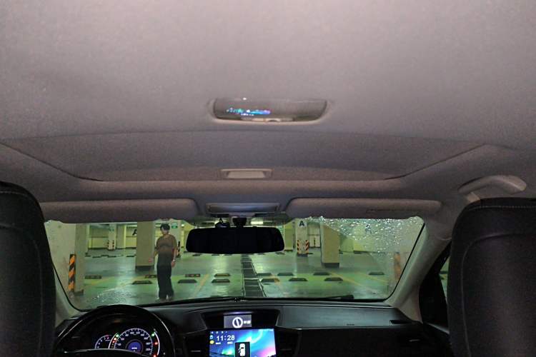 Used Honda CR-V 2013 2.4L two-wheel drive luxury version Headliner