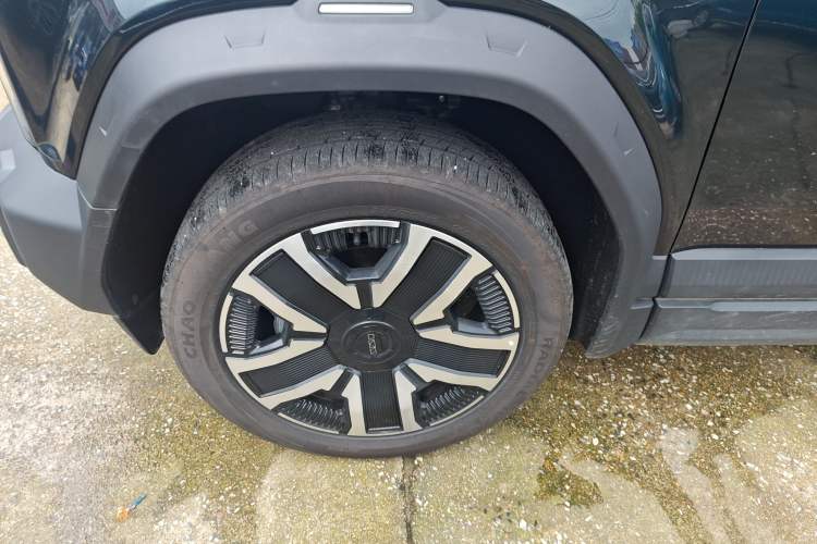 Used iCAR 03 2024 472km Four-Wheel Drive Long-Range Intelligent Advanced Version
