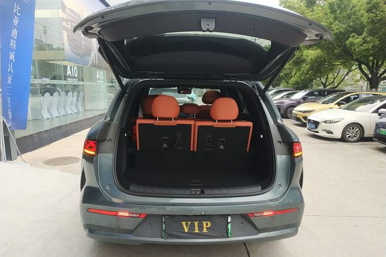 Used BYD Tang L 2025 DM 175KM Drone Player Edition Trunk