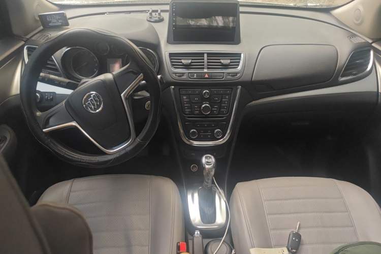 Used Buick Encore 2015 1.4T Automatic Two-Wheel Drive Urban Elite Version
