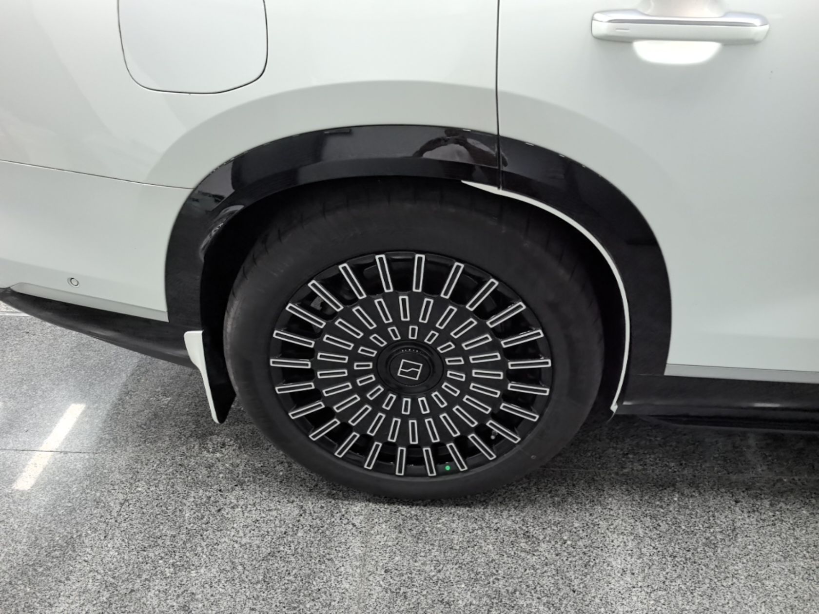 Zeekr 9X 2025 Ultra Edition 70kWh — снимка 11