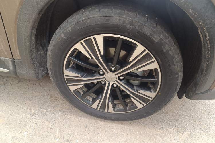 Used Mitsubishi Eclipse Cross 2019 1.5T CVT Two-Wheel Drive Dream Edition China VI Standard