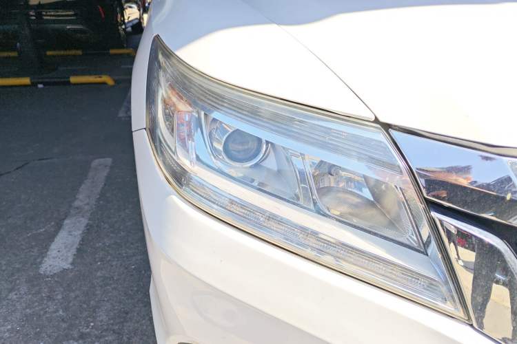 Used Honda Crider 2015 1.8L automatic luxury edition