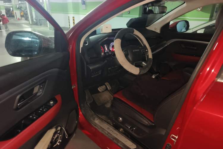 Used Haval H2s 2017 Red-Label 1.5T Dual-Clutch Luxury Model