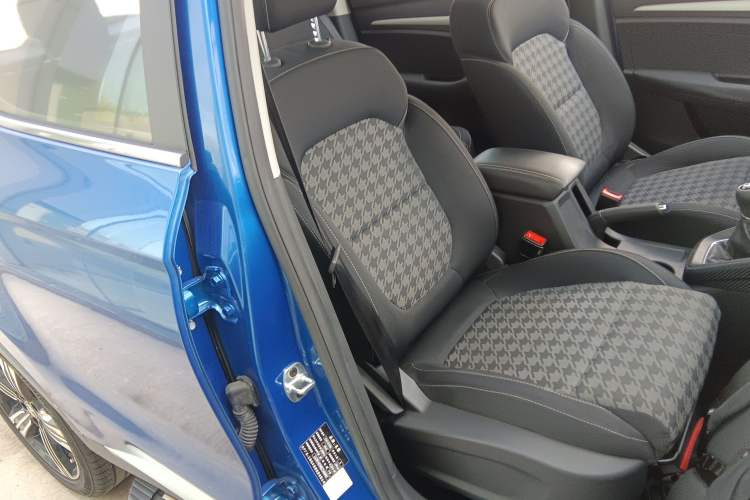 Used MG ZS 2019 1.5L Manual Global Comfort Edition China VI Standard Right Front Seat